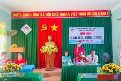 Hội nghị cán bộ, viên chức và người lao động trường TH Nghĩa Điền năm học 2025 – 2026 thành công tốt đẹp.  – Hội nghị nhằm tổng kết các hoạt động giảng dạy và phong trào thi đua năm học 2024-2025 ; đề ra phương hướng nhiệm vụ trọng tâm năm học 2025 – 2026.  Chúc tập thể sư phạm trường TH Nghĩa Điền năm học mới gặt hái nhiều thành công!