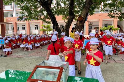 Nhà trường tổ chức quyên góp ủng hộ đất nước Cu Ba ! Học sinh hưởng ứng tích cực!  – Tổng số tiền học sinh quyên góp: 2. 509.000 đồng ( Hai triệu năm trăm lẻ chín nghìn đồng)   Nhà trường xin trân trọng cảm ơn quý bậc phụ huynh và toàn thể các em hưởng ứng tích cực!