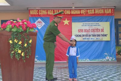 Trường TH Nghĩa Điền, thực hiện tháng ATGT