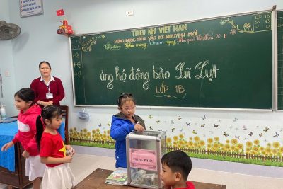 💥🌈💥Thực hiện thư ngỏ của BCH Đoàn xã Nghĩa Giang và với tinh thần tương thân, tương ái của Thầy và trò trường TH Nghĩa Điền. Nhà trường cùng với liên đội phát động quyên góp tấm lòng từ phụ huynh học sinh và toàn thể Cán bộ, giáo viên và nhân viên trường. Sáng nay ngày 24/11/2025 đã quyên góp được 15.850.000( mười lăm triệu tám trăm năm mươi nghìn đồng)🌺🫶🌺. Hiện nhà trường vẫn đang tiếp nhận những tấm lòng tiếp theo vào chiều nay và hết ngày 25/11/2025. Thay mặt cho Nhà trường cảm ơn tất cả quý bậc phụ huynh, học sinh và Thầy cô đã hưởng ứng nhiệt tình! Trân quý tấm lòng của tất cả mọi người! Xin chân thành cảm ơn!❤️❤️❤️🌈🌈🌈💐💐💐